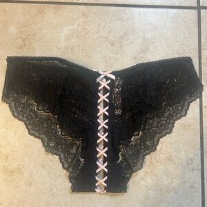 Victoria's Secret Dream Angels Lace-Up Ouvert Cheekini Panty size xl
